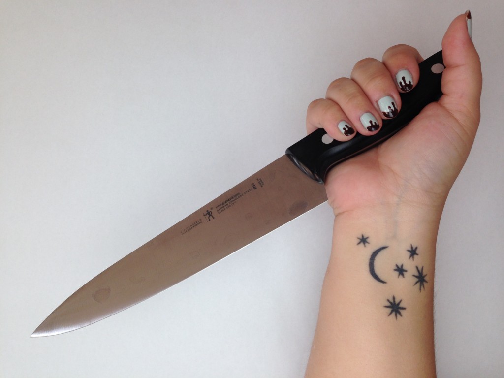 halloween nails knife