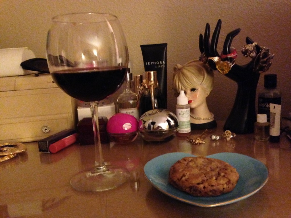 wine and cookie