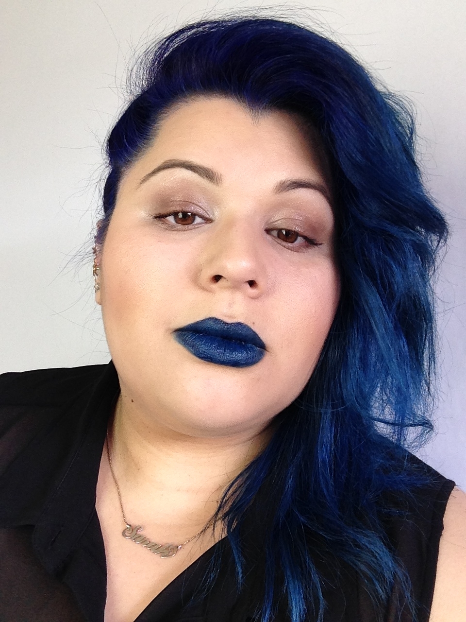 blue lipstick